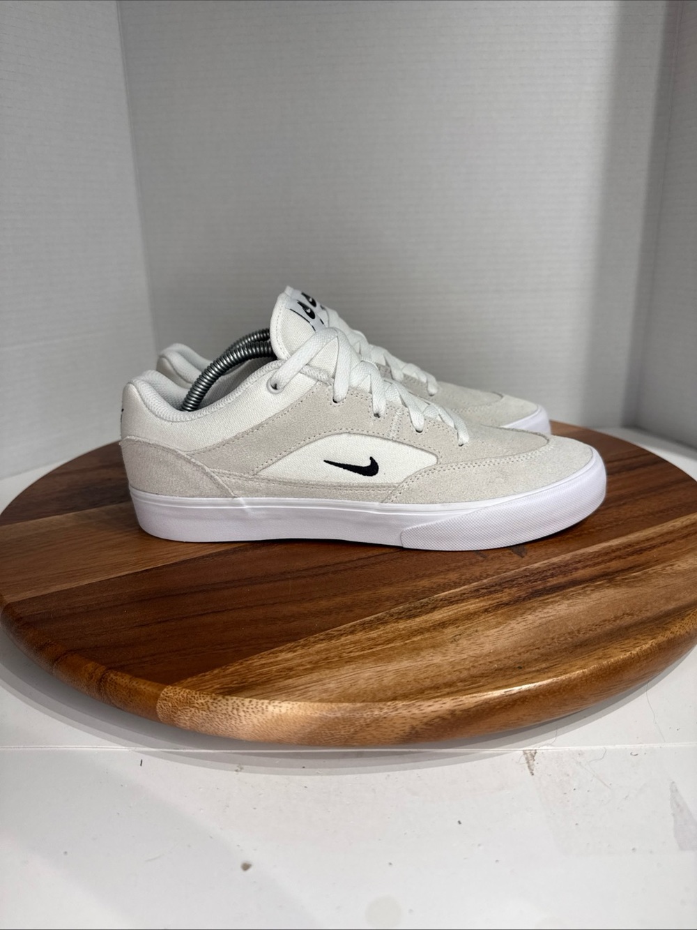 Nike SB MALOR Summit White Big Kids Size 7Y